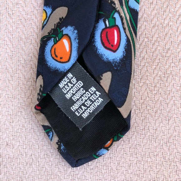 Hallmark Yule Tie Greeting Made USA Red Black Reindeer Christmas Necktie - Picture 7 of 8